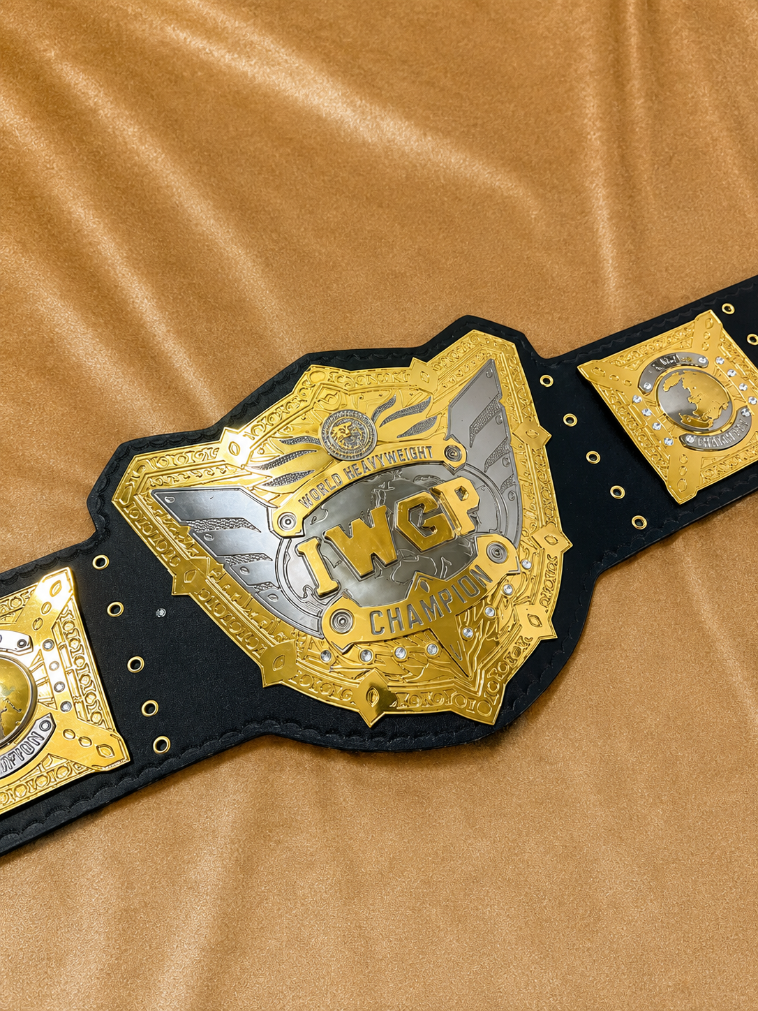 New IWGP V5 World Heavyweight Wrestling Championship Belt