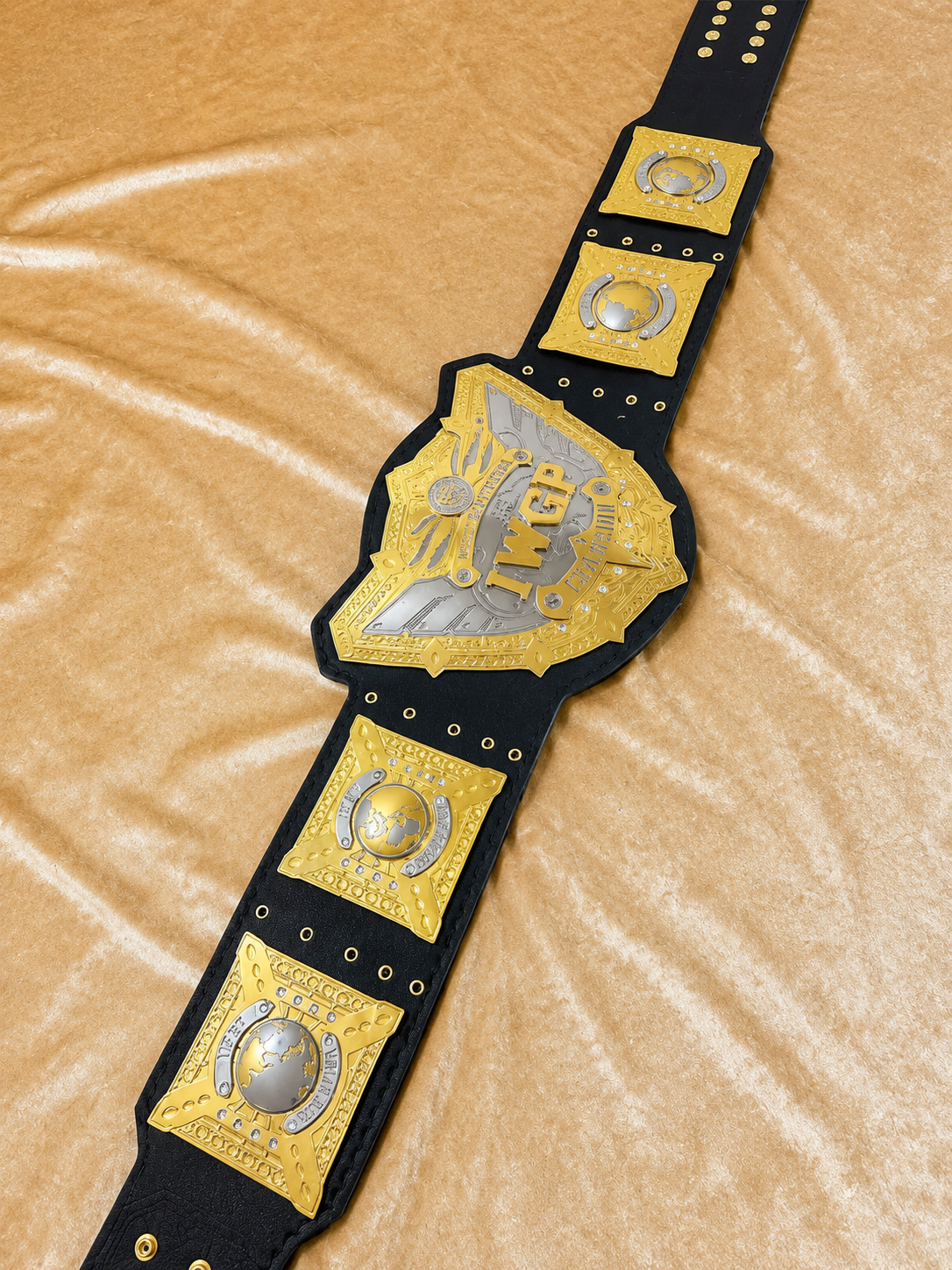 New IWGP V5 World Heavyweight Wrestling Championship Belt