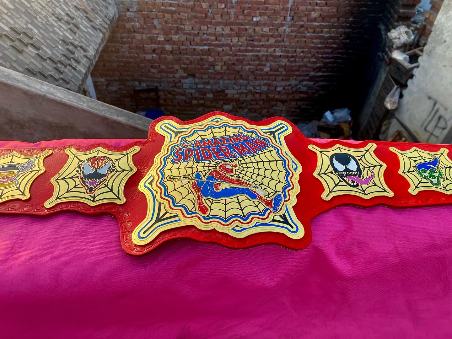 The Amazing Spider-Man Championship Belt – Red & Gold Collector Edition
